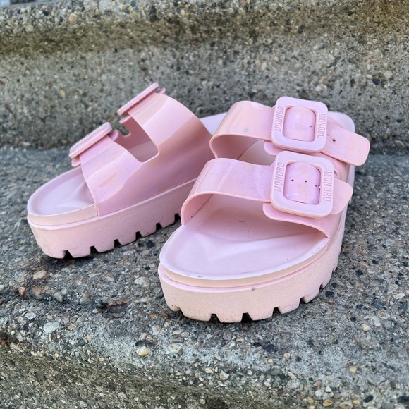 Monobo Sandals - Picture 2 of 4